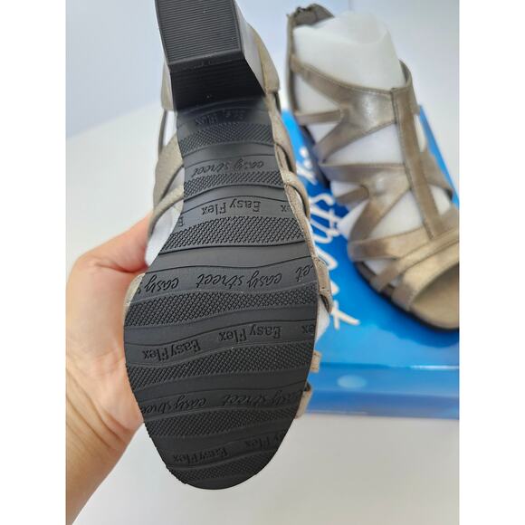 Easy Street Amaze Sandals Heels Shoes Pewter Metallic Size 5.5M NWT and BOX - Picture 7 of 7